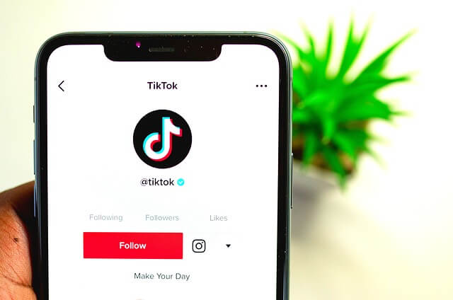 To show what the app looks like to those who may not use it 